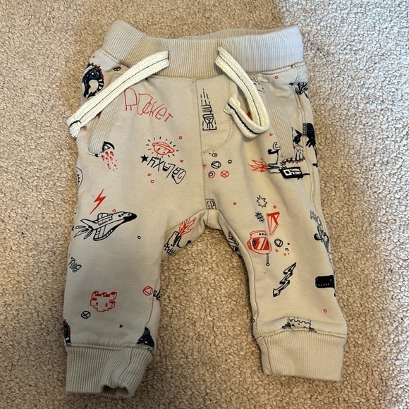 Tumble n dry matching sweat suit. - Picture 2 of 3